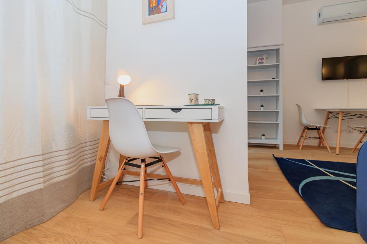 Joivy Cosy 1Bed Flat In Fiera, Milan Lägenhet Exteriör bild